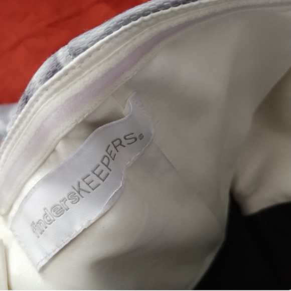 Floral Black and White Peplum Strapless Top - Picture 3 of 3